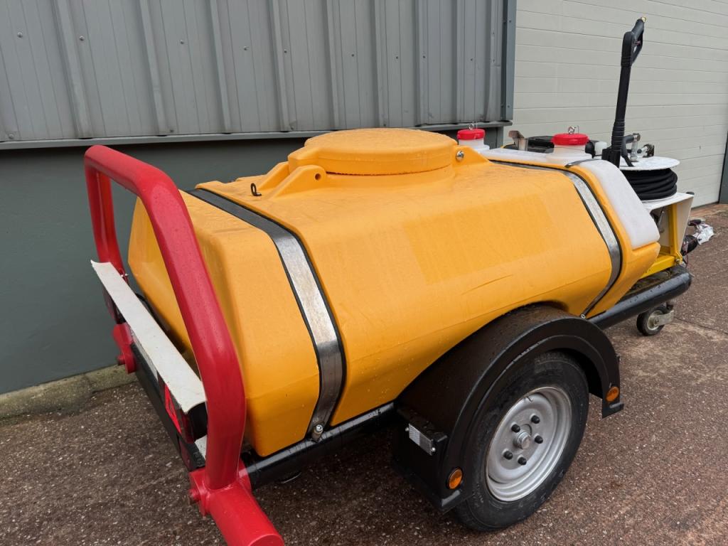 Brendon towable power washer