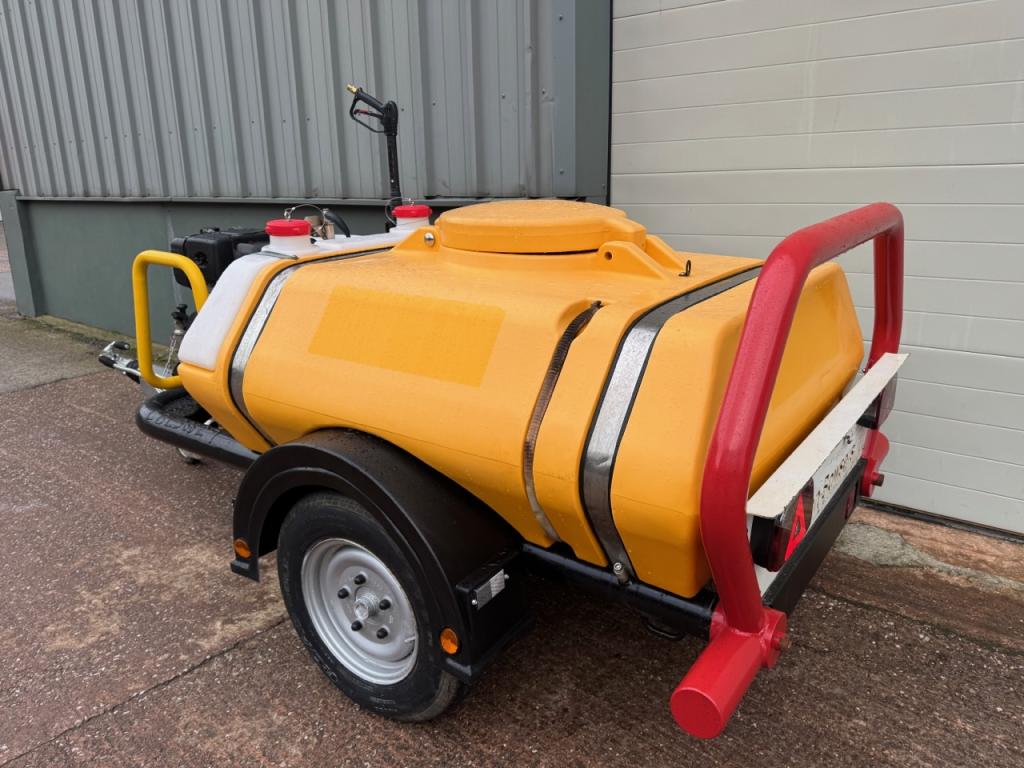 Brendon towable power washer