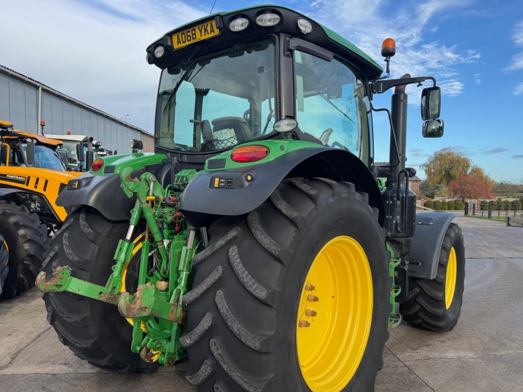 John Deere 6145R