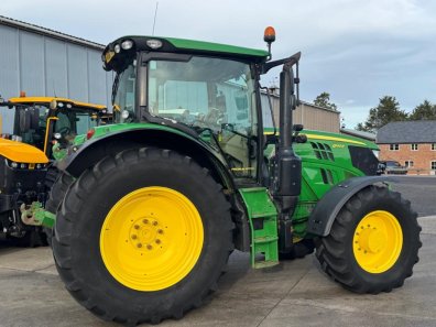 John Deere 6145R