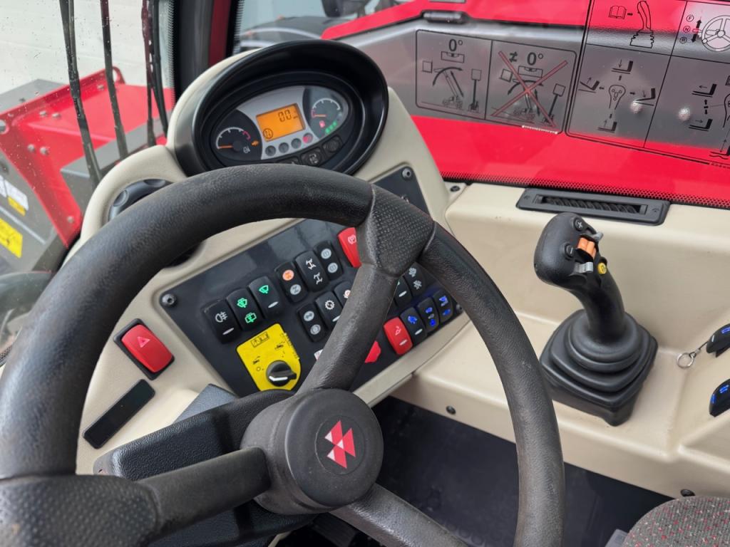 Massey Ferguson TH.7038