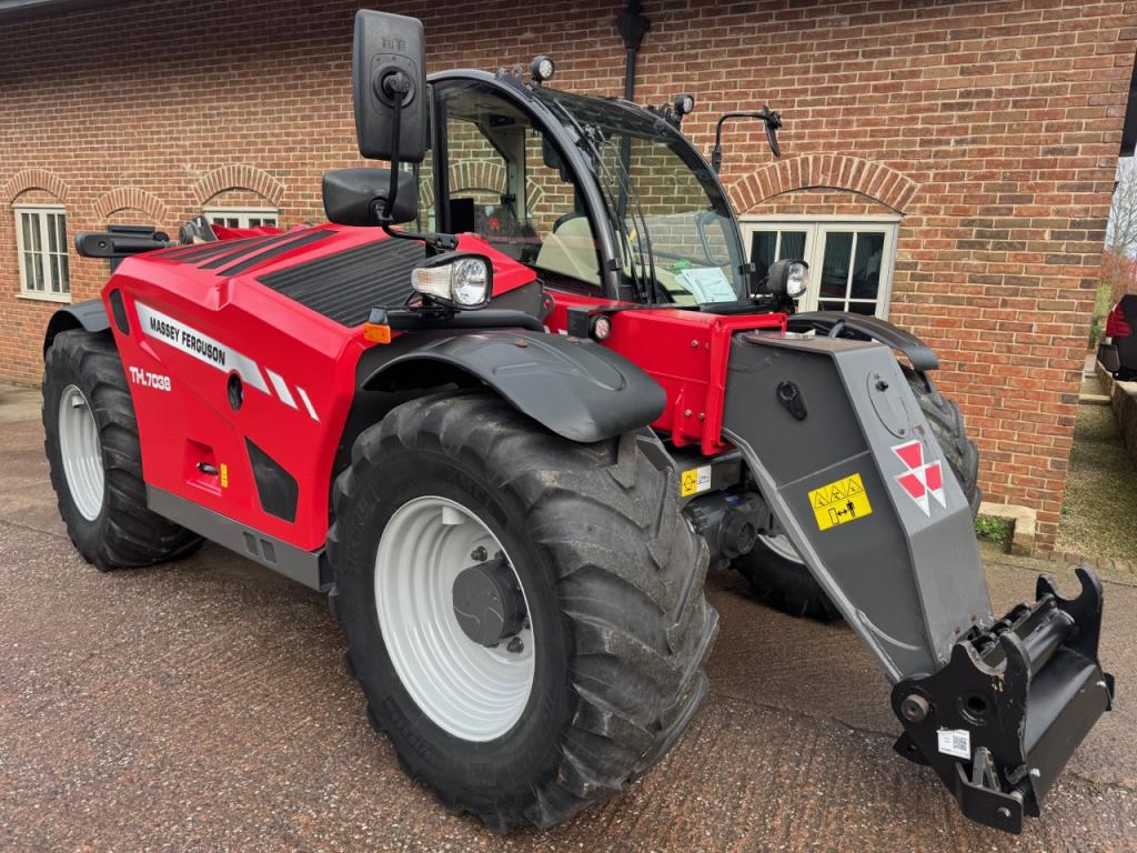 Massey Ferguson TH.7038