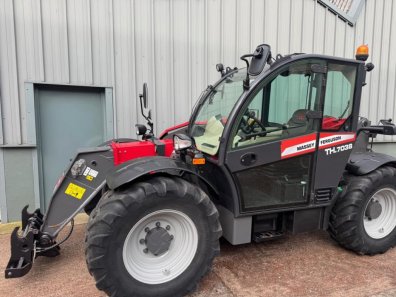 Massey Ferguson TH.7038