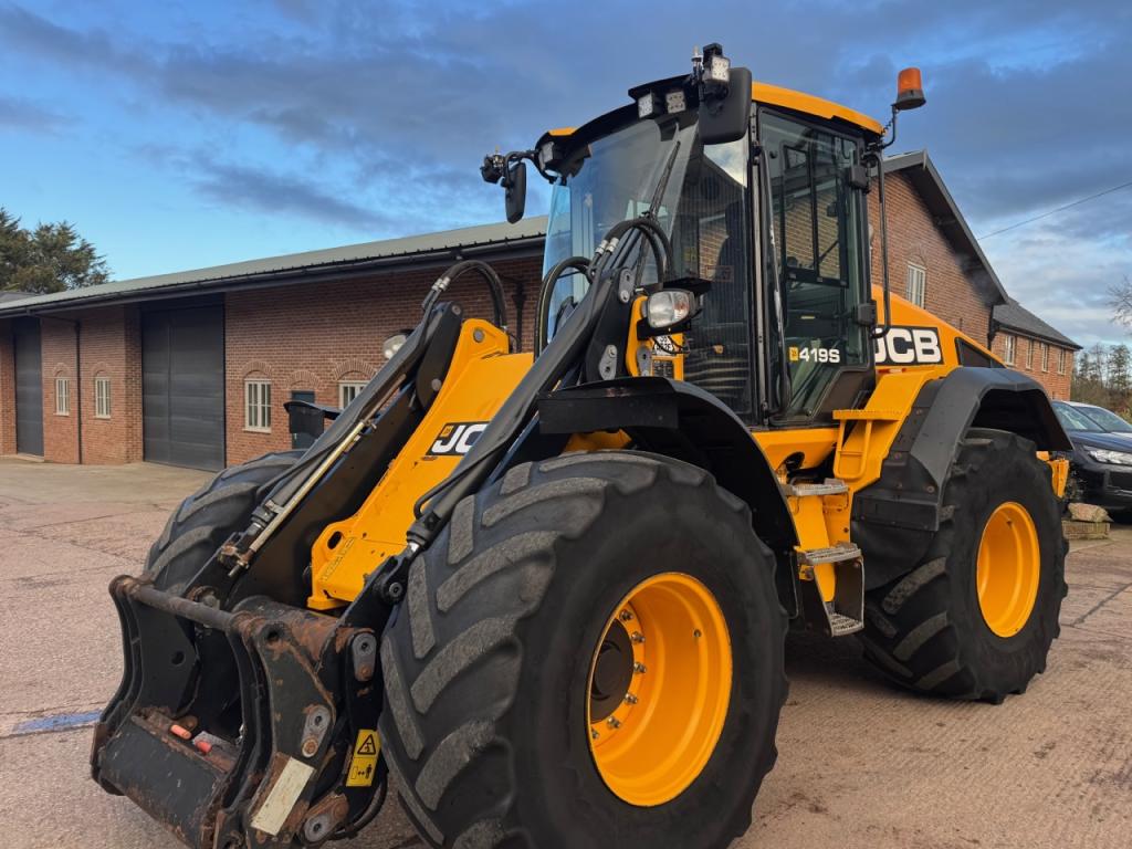 JCB 419S