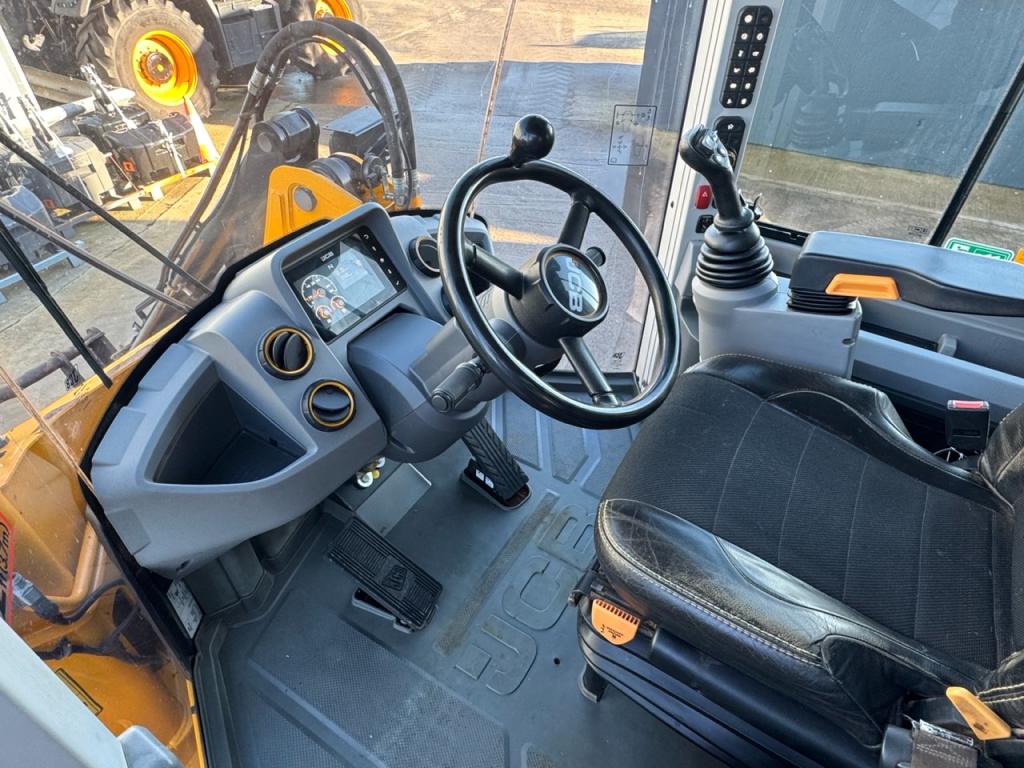 JCB 419S
