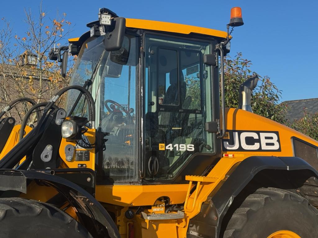JCB 419S