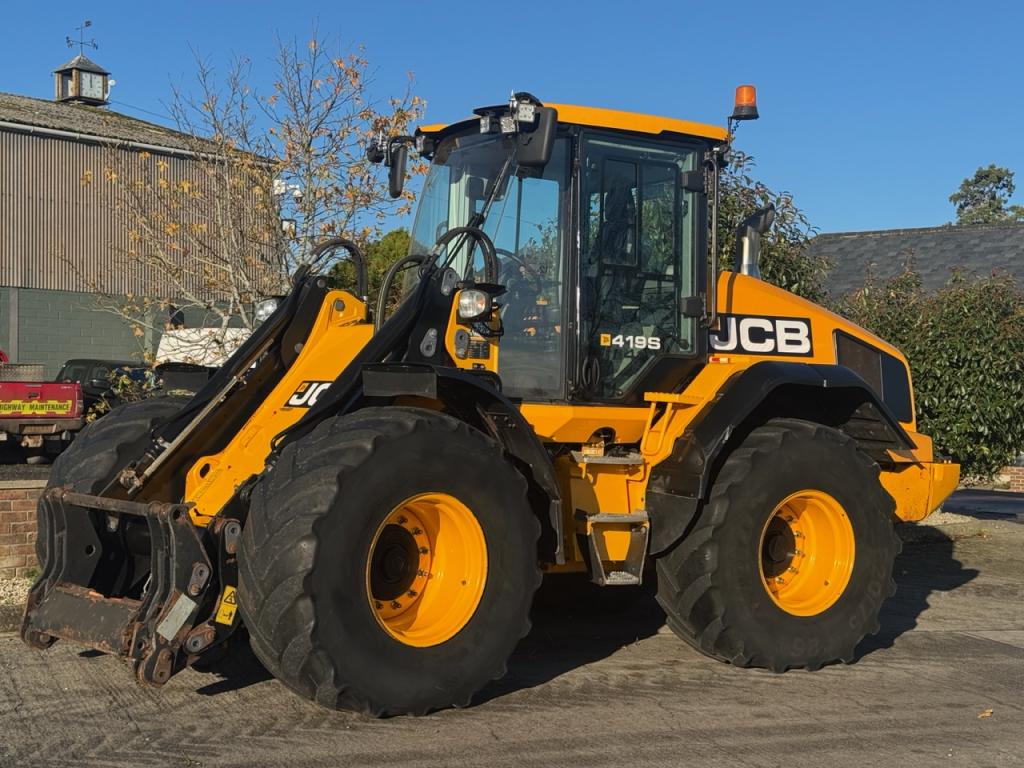 JCB 419S