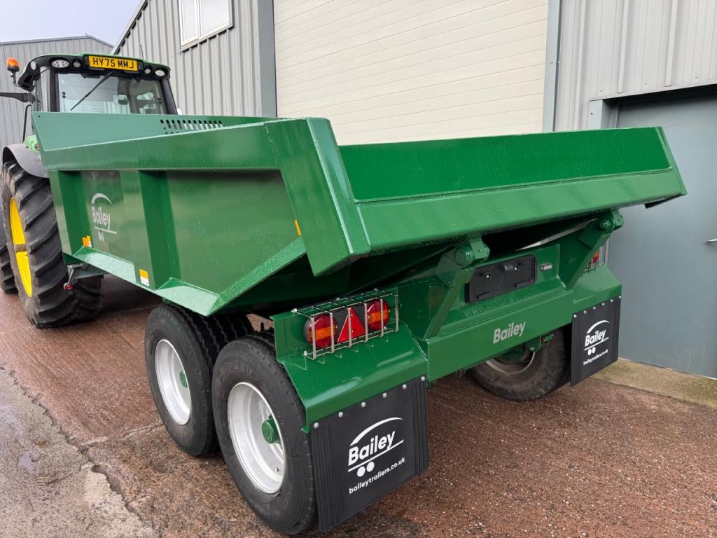 Bailey 10 Ton Contract Dump trailer