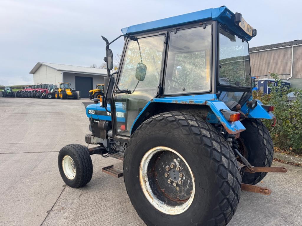 New Holland 4630