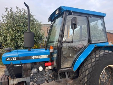 New Holland 4630