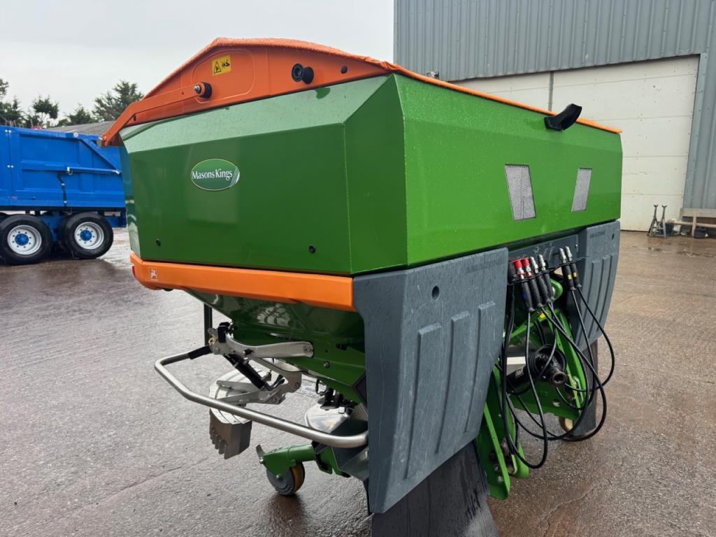 Amazone ZA-V 2600 super fertiliser spinner