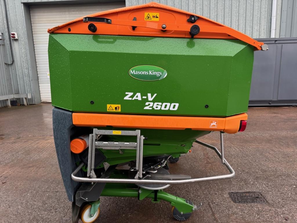 Amazone ZA-V 2600 super fertiliser spinner