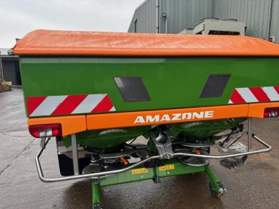 Amazone ZA-V 2600 super fertiliser spinner
