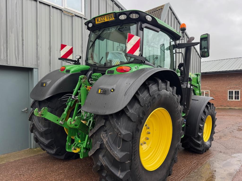 John Deere 6215R Ultimate Edition