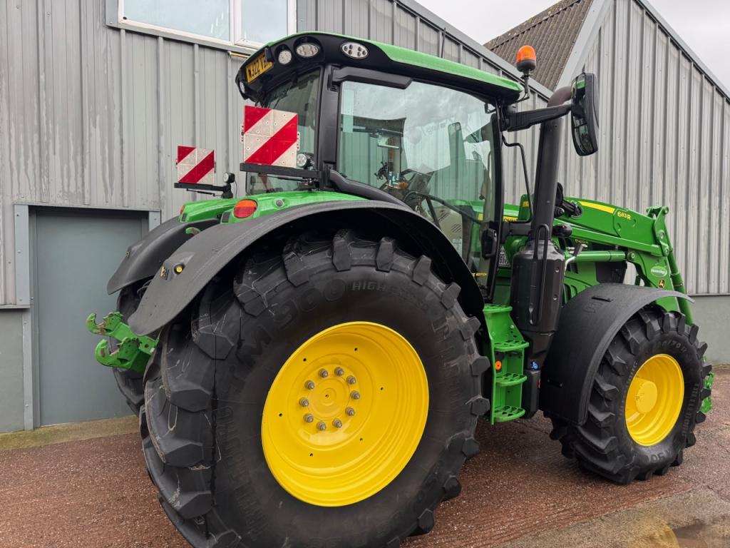John Deere 6215R Ultimate Edition