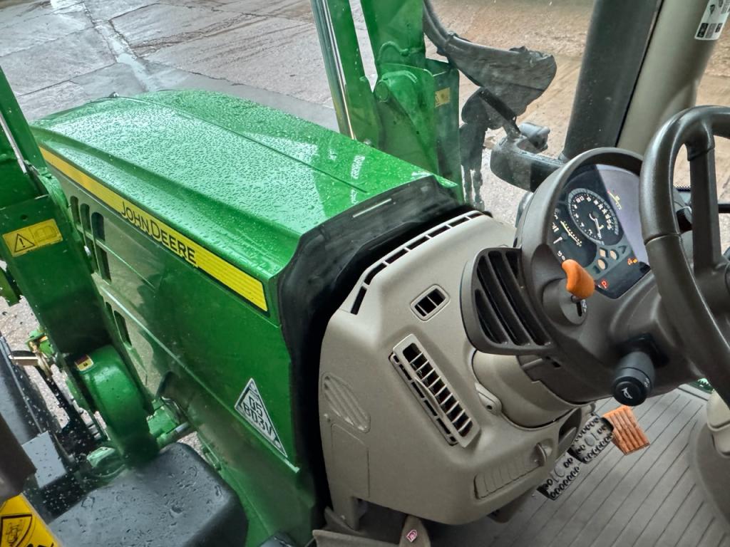 John Deere 6215R Ultimate Edition