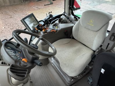 John Deere 6215R Ultimate Edition