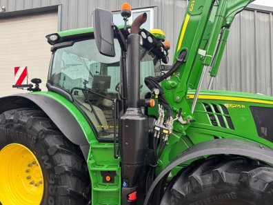 John Deere 6215R Ultimate Edition