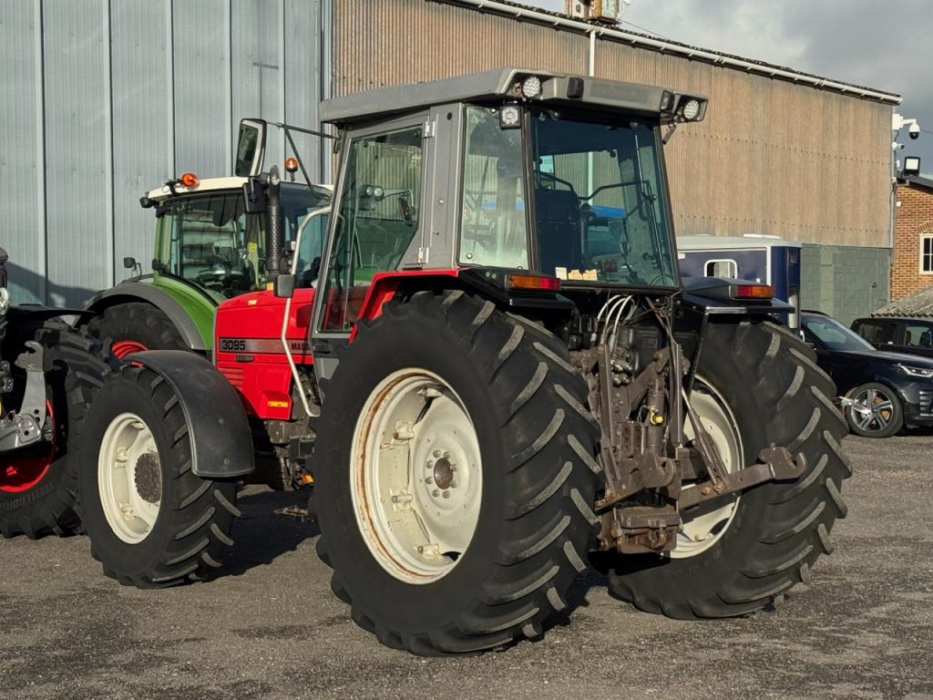 Massey Ferguson 3095 Autotronic