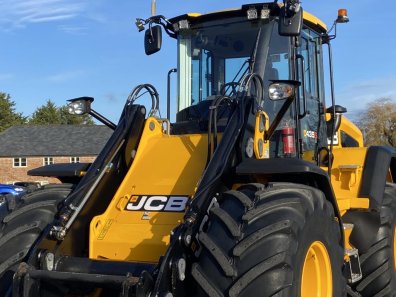 JCB 435S