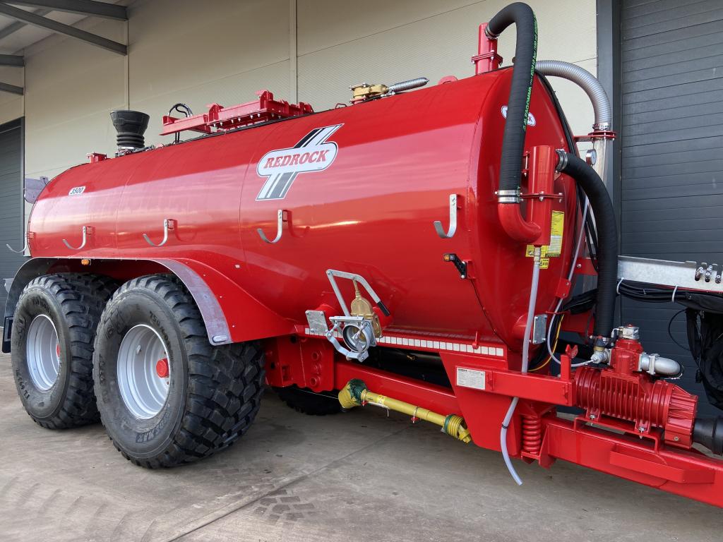 Redrock 3500 gallon tanker