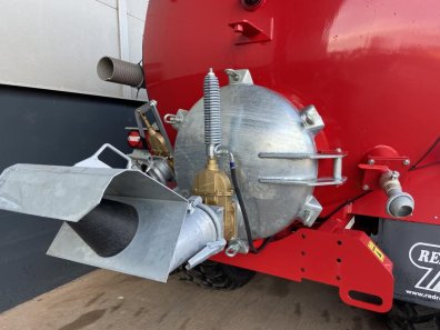Redrock 3500 gallon tanker