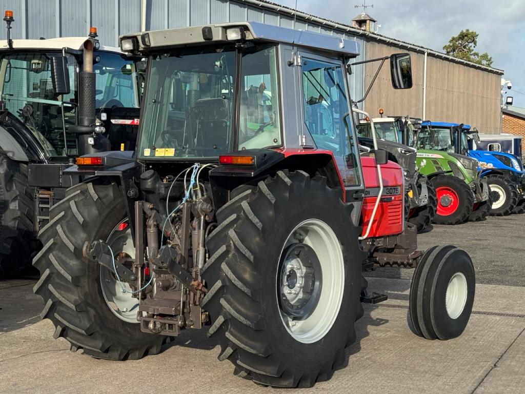 Massey Ferguson 3075