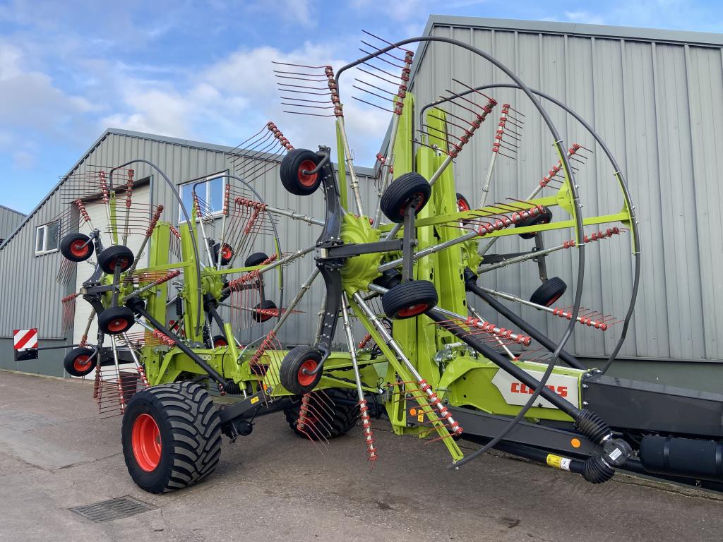 Claas Liner 4800 Business 4 rotor rake