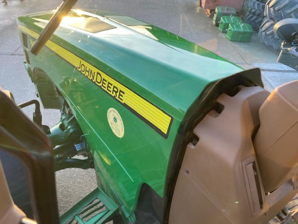John Deere 8430