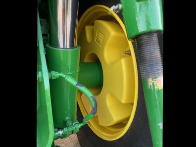 John Deere 8430