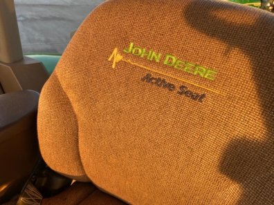 John Deere 8430