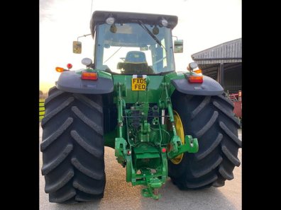 John Deere 8430