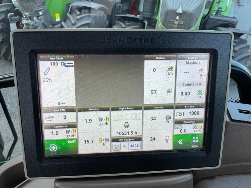 John Deere 6145R