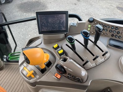 John Deere 6145R