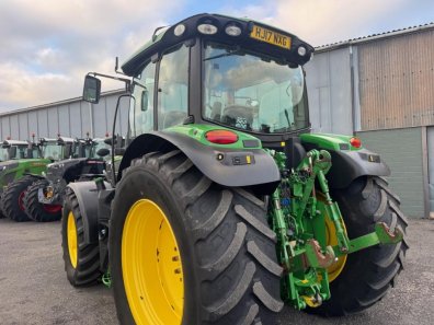 John Deere 6145R