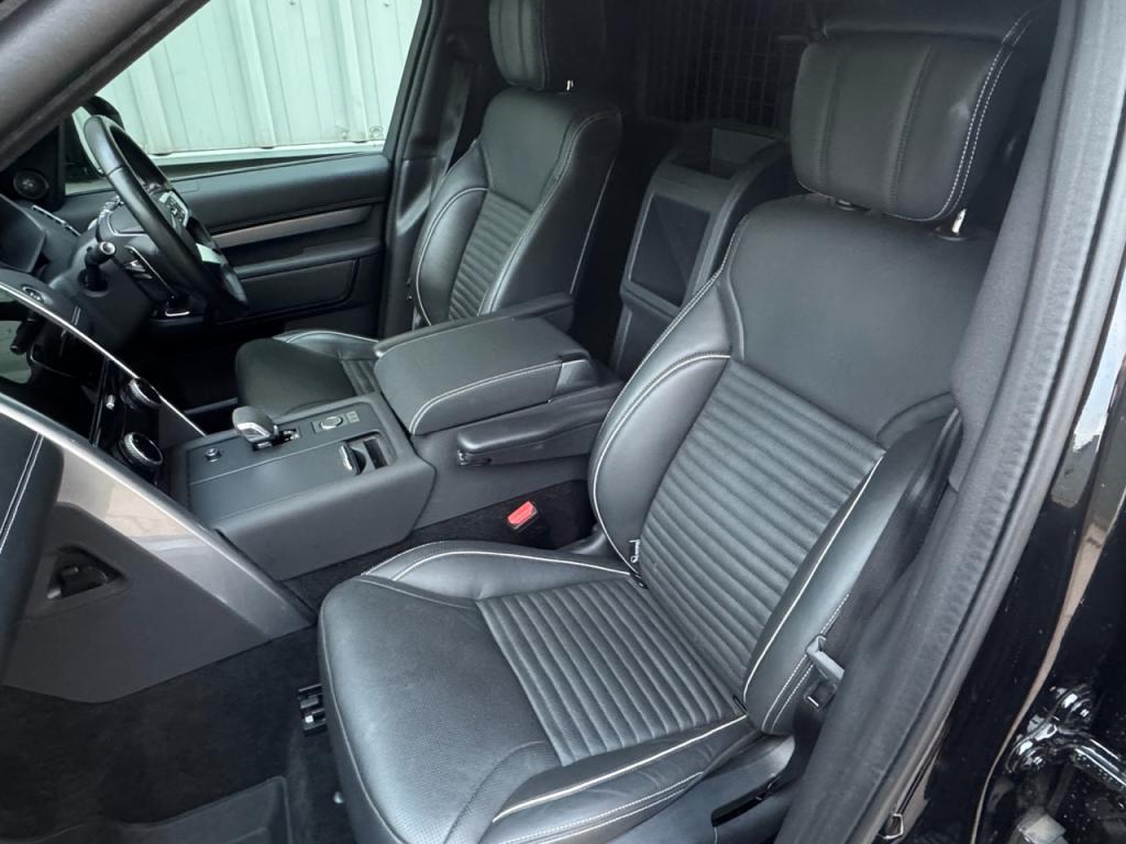 Land Rover Discovery HSE R-Dynamic Commercial D350