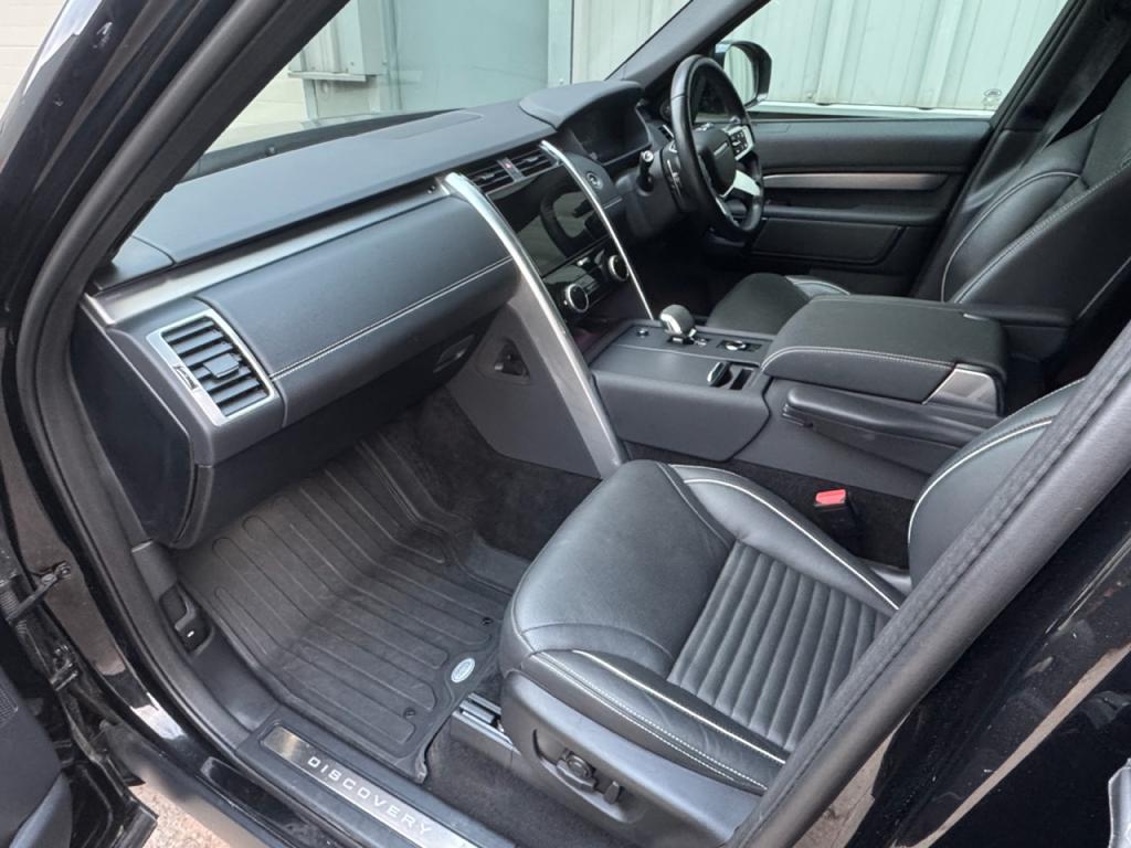 Land Rover Discovery HSE R-Dynamic Commercial D350