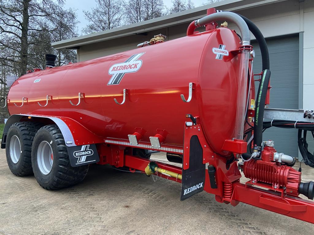 Redrock 4500 Gallon tanker