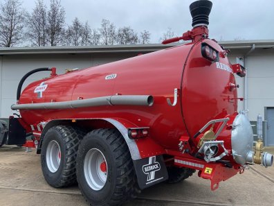 Redrock 4500 Gallon tanker