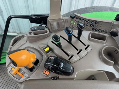 John Deere 6155M