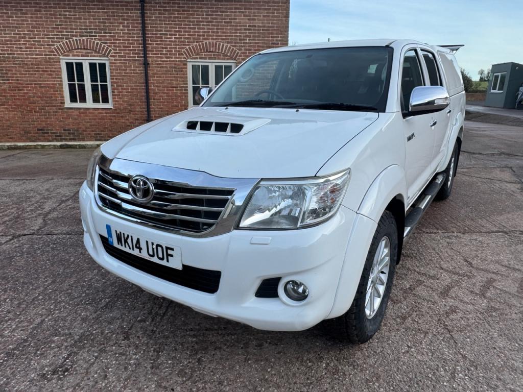 Toyota Hi-Lux Invincible 3.0 LT diesel
