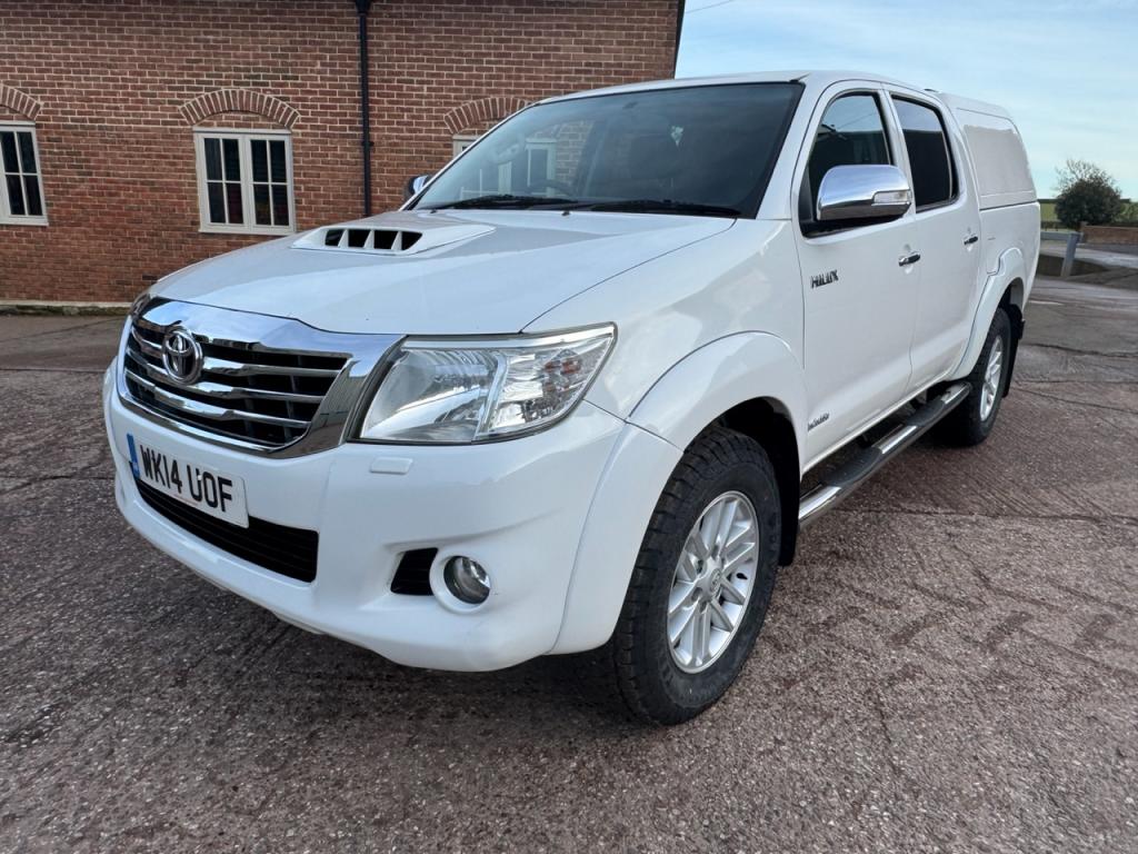 Toyota Hi-Lux Invincible 3.0 LT diesel