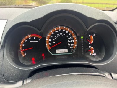 Toyota Hi-Lux Invincible 3.0 LT diesel