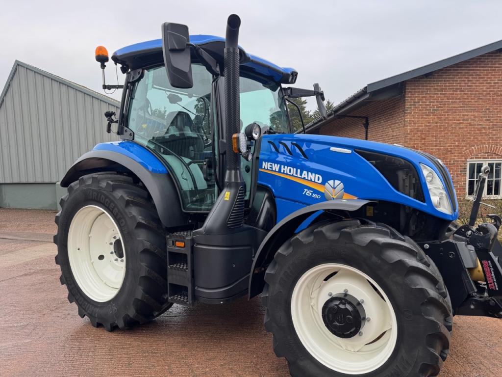 New Holland T6.180