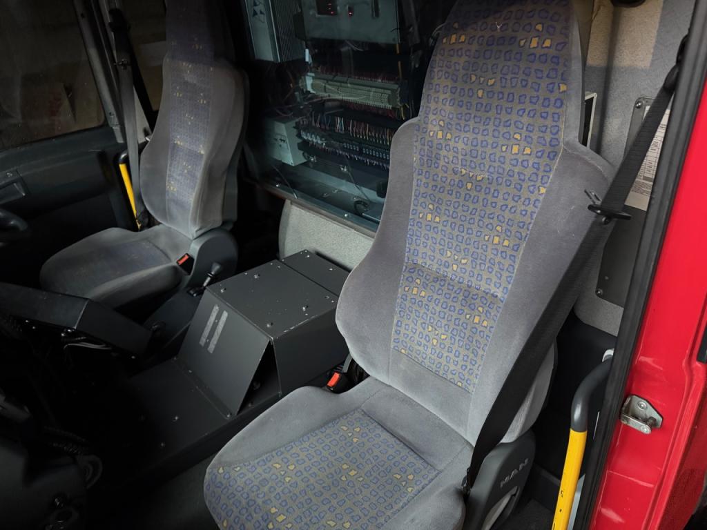 MAN TG-A 26.363 6x2 day cab lorry