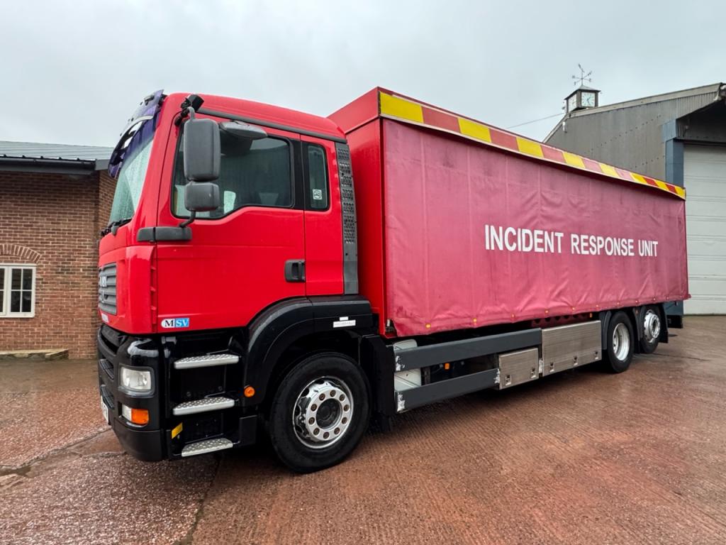 MAN TG-A 26.363 6x2 day cab lorry