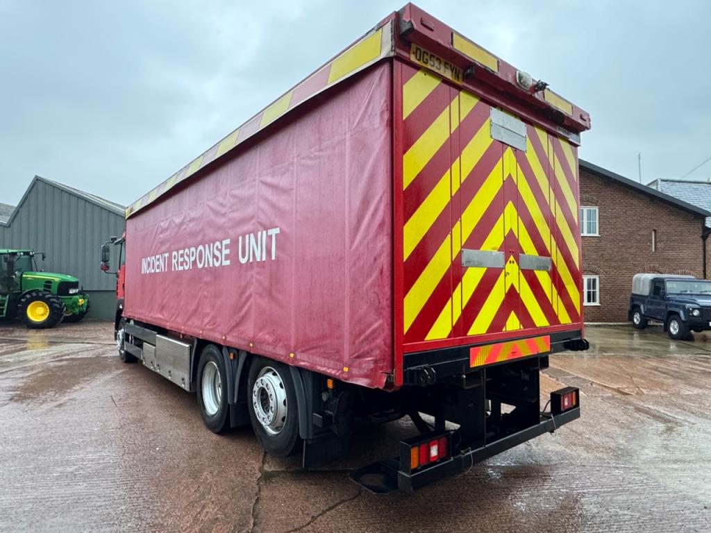 MAN TG-A 26.363 6x2 day cab lorry