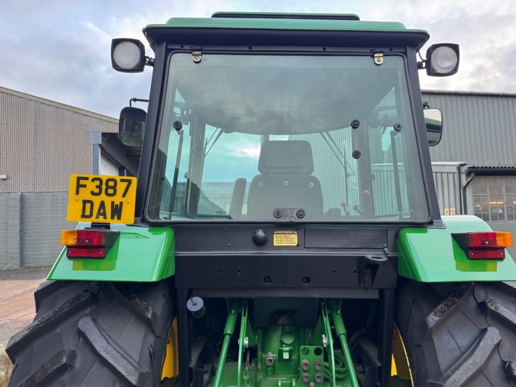 John Deere 3050