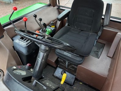 John Deere 3050