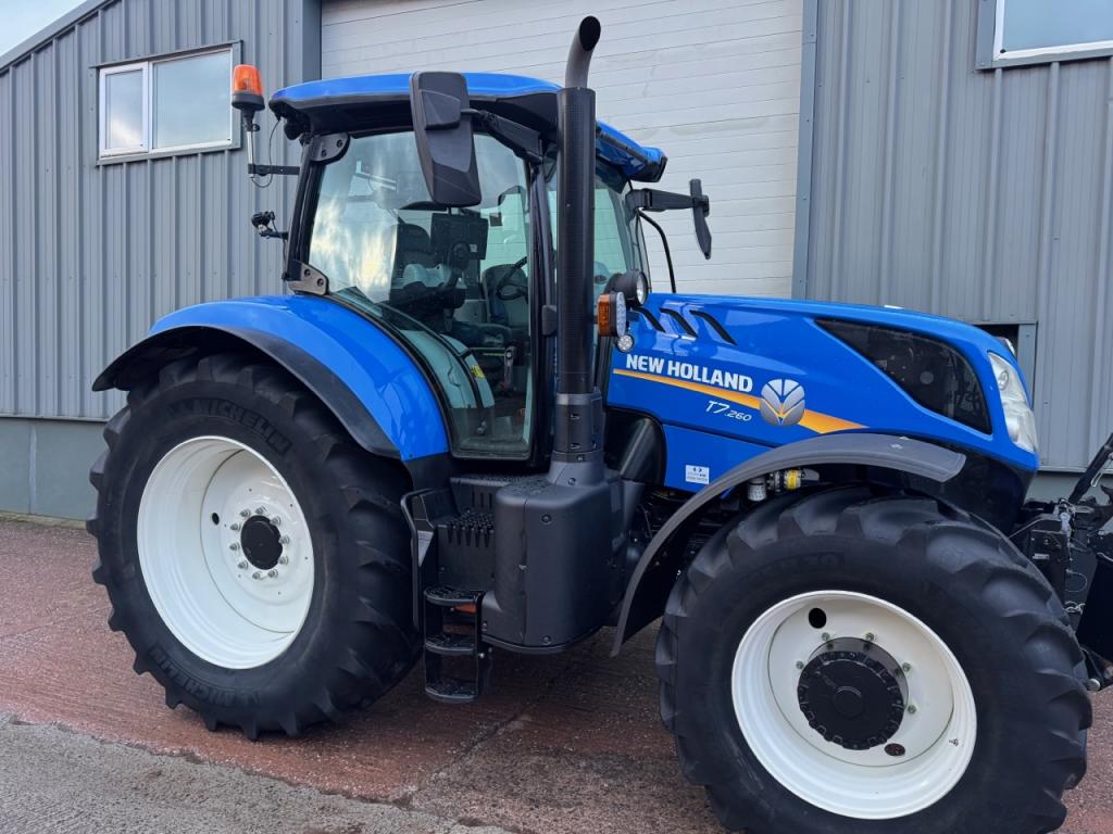 New Holland T7.260